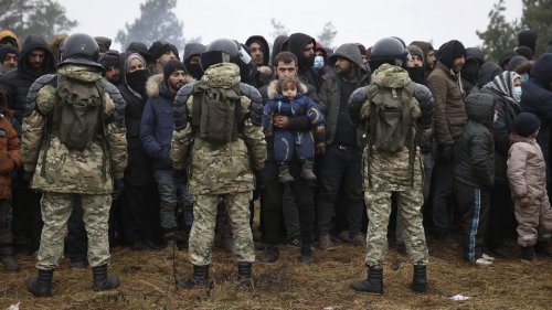 EU-Außengrenze: Laut polnischem Grenzschutz noch von 10.000 Migranten in Belarus