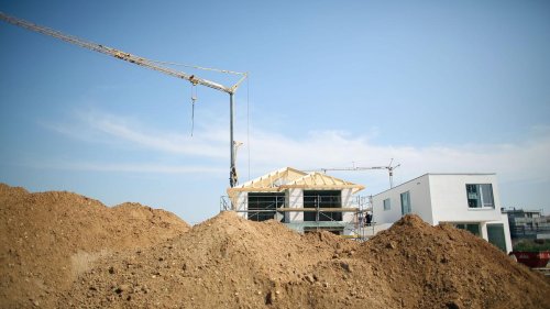 Immobilien: Bericht bringt neue Zahlen zu Mieten und Grundstückspreisen