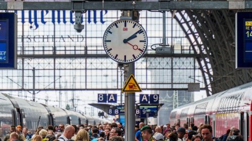 Mehr Kapazität: Zwei Züge pro Bahnsteig am Hauptbahnhof Frankfurt