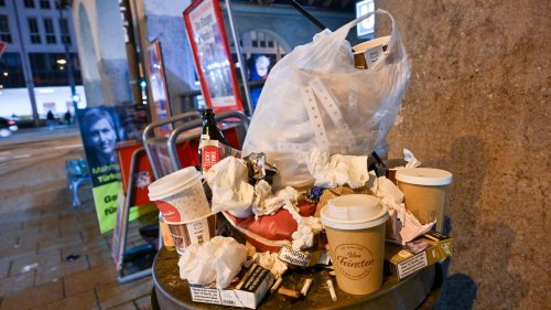 Kritik an Kabinettsbeschluss: Verpackungssteuer-Verbot löst Frust bei Bayerns Städten aus