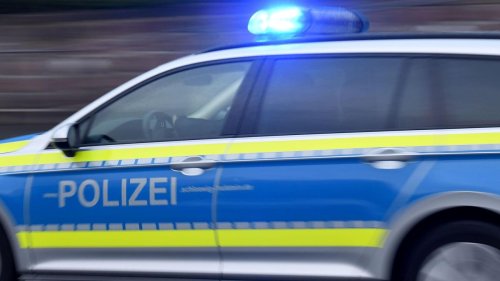 Bayreuth: Betrunkener Autofahrer nach Unfall in Lebensgefahr