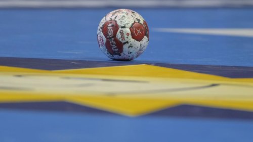 Bundesliga: Handballer aus Kiel und Flensburg im Feiertags-Einsatz