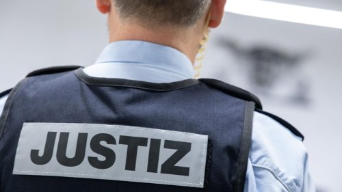 Landgericht: Autofahrerin stirbt bei Raserunfall: Mordprozess in Augsburg