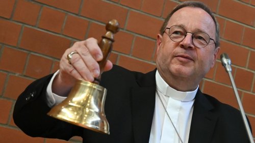 Limburger Bischof: Bätzing: Asylrecht muss unangetastet bleiben