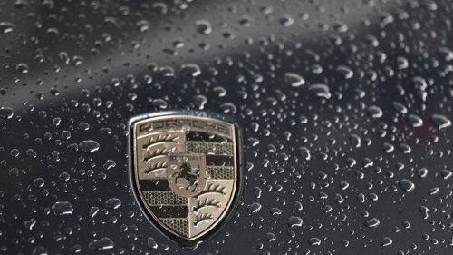 Elektromobilität und Zölle: Porsche senkt Prognose - Zölle und Batterie-Mehrkosten