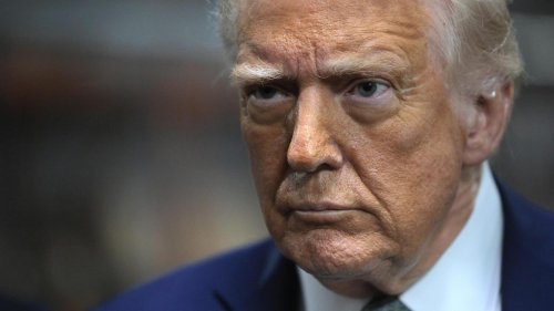 Der US-Überblick am Morgen: Justiz stoppt Vorgehen bei USAID und Militär, Trump beschimpft Richter