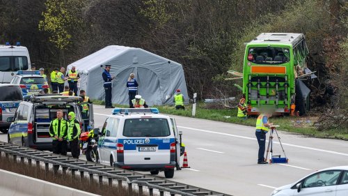 Verkehr: Tödliches Busunglück bei Leipzig: Ermittlungen gegen Fahrer
