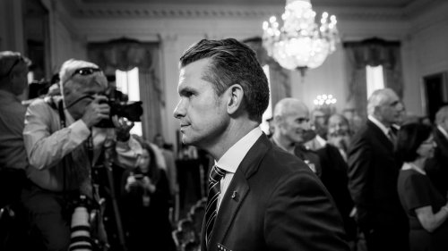 US-Regierung: Hegseths Chats, Trumps Abschiebegefängnisse