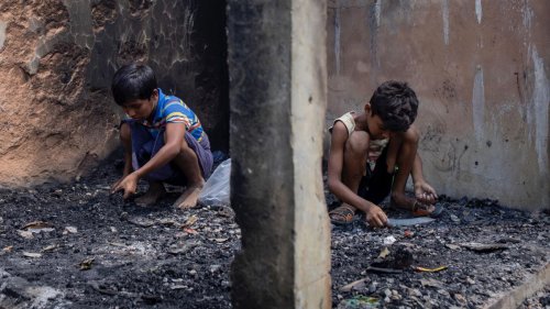 Rohingya: Großbrand in bengalischem Flüchtlingslager