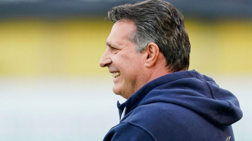 2. Bundesliga: Hansa Rostock verlängert Vertrag mit Retter Alois Schwartz