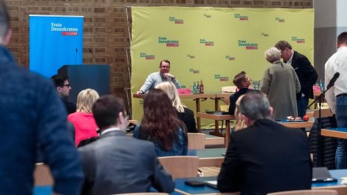 Parteitag: FDP macht CDU Angebot für Koalitionsgespräche