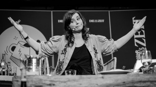 Interviewpodcast : Nora Tschirner, warum erziehen wir unsere Kinder falsch?