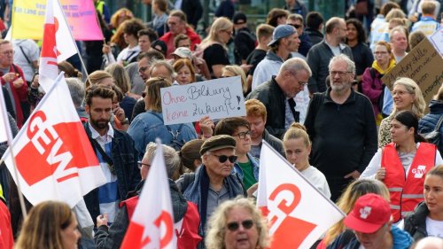 Bildung: Tausende protestieren für bessere Schulen und Kitas in Köln