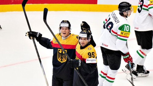 Eishockey-Nationalmannschaft: Torfestival auch ohne Stützle: DEB siegt zum WM-Auftakt