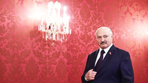 Ukraine-Überblick: Alexander Lukaschenko droht Westen mit Angriff, Gefechte in Ostukraine