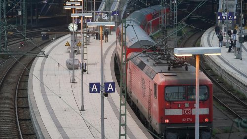 Löhne: Tarifkonflikt bei der Bahn: Reaktion von EVG erwartet