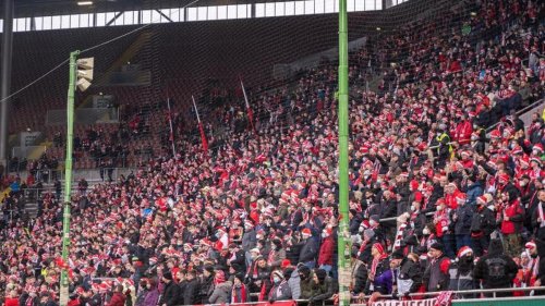 Fußball: Kaiserslautern auch gegen Halle mit bis zu 1000 Zuschauern
