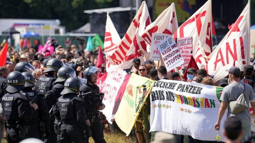 Demonstration: Rangeleien zwischen Polizei und Aktivisten bei G7-Demo