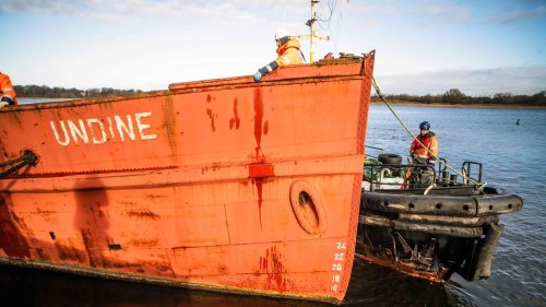 Rostock: Über hundertjähriges Schiff "Undine" auf letzter Reise