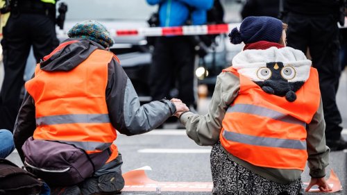 "Letzte Generation": Erneut Blockaden von Klimaaktivisten in Berlin und München