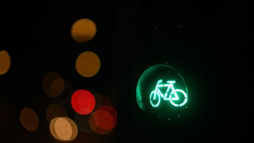 Bochum: Auto erfasst Radfahrerin - 48-Jährige schwer verletzt