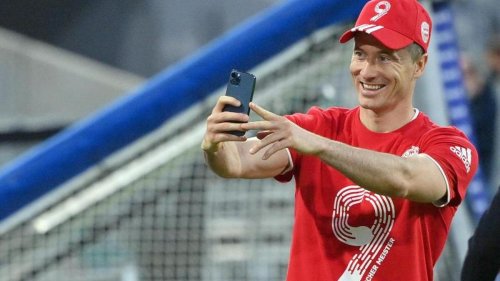 Fußball: Bayern-Vorstand Kahn: Lewandowski bricht Müllers Torrekord