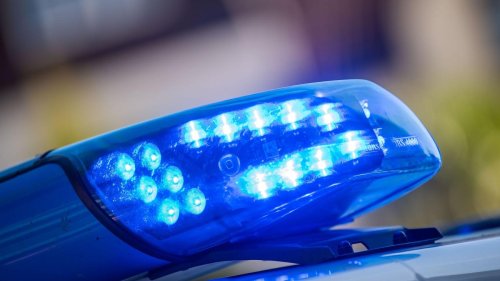 Attrappe: Magdeburger vermutet Sprengsatz in Keller: Polizei rückt an