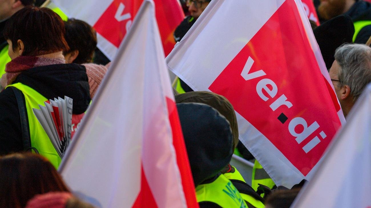 Streit um Tarifvertrag: Streik an mehreren Fresenius-Kliniken im Norden