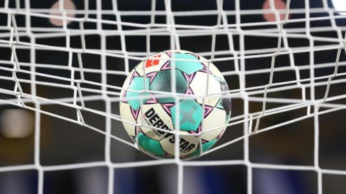 Fußball: "Sehr zufrieden": Kaiserslautern festigt Rolle in 3. Liga