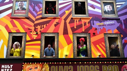 Reeperbahn: Fassade der Olivia-Jones-Bar ist bunt - Zeichen für Vielfalt