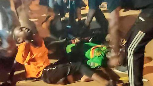 Fußball: Mehrere Tote nach Massenpanik bei Afrika-Cup-Spiel in Kamerun