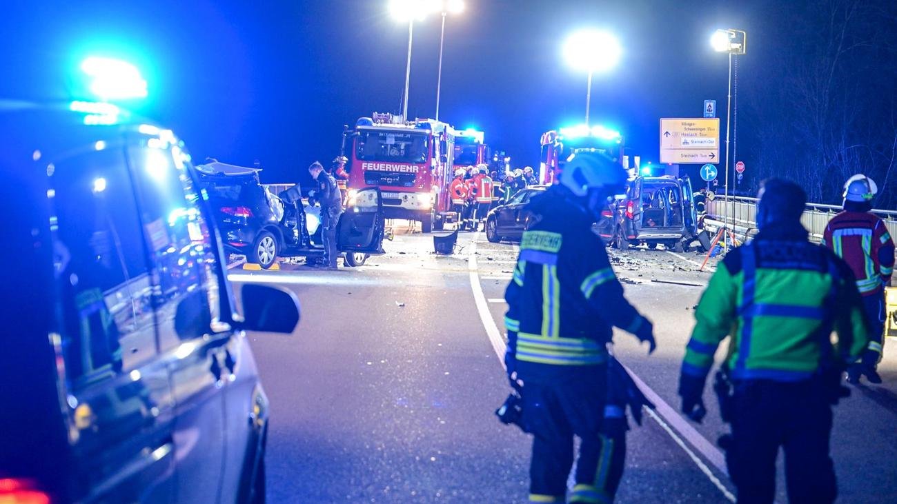 Ortenaukreis: Tödlicher Frontalcrash - Hubschraubereinsatz