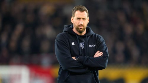 Bielefeld gegen Stuttgart: Arminia-Coach Kniat berichtet von Hass-Kommentaren