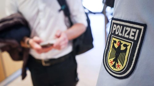 Bundespolizei: Waffenverbots-Kontrollen an Bahnhöfen