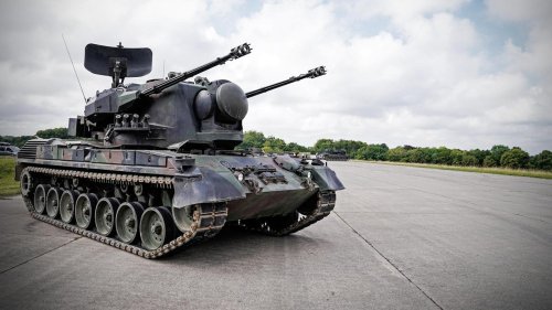 Ukraine-Überblick: Weitere Gepard-Panzer für Ukraine, Explosion in ukrainischer Botschaft