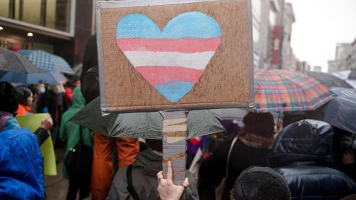 USA: West Virginia verbietet Behandlungen von trans Jugendlichen