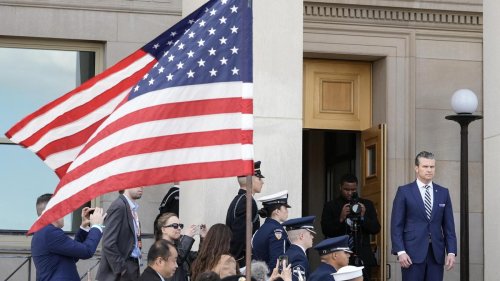 Der US-Überblick am Morgen: Harvard klagt gegen Regierung, Weißes Haus sieht Hegseth-Verschwörung