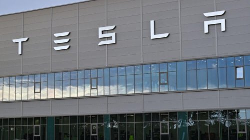 Umweltpolitik: Regierung verteidigt gekippte Wasser-Auflage für Tesla