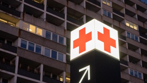 Esslingen: Sechs Verletzte nach überfahrener roter Ampel