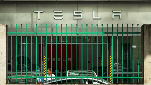 Elon Musk: Tesla meldet Gewinneinbruch von mehr als 70 Prozent
