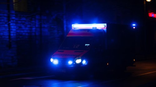 Autounfall: Zwei Schwerverletzte bei Frontalcrash nahe München