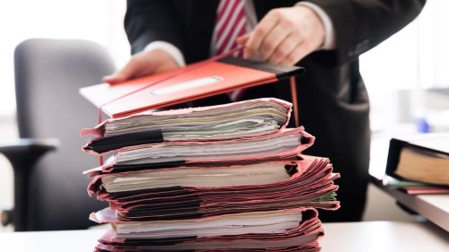 Entwicklung der Kriminalität: Datenflut macht Staatsanwaltschaften im Norden zu schaffen