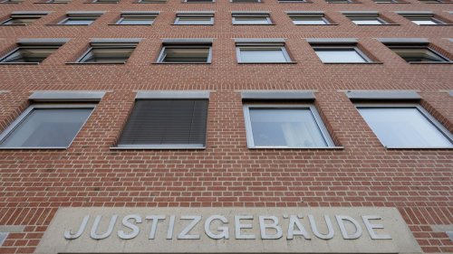 Kriminalität: Mann in Freising getötet - Mordprozess gegen 44-Jährige