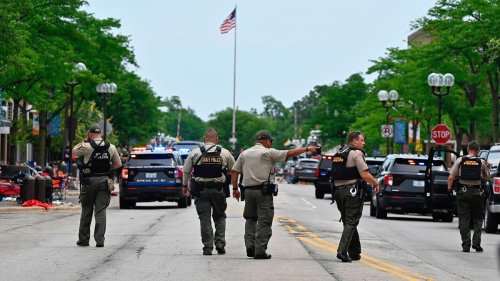 USA: Mindestens sechs Tote nach Schüssen bei Parade zum Nationalfeiertag