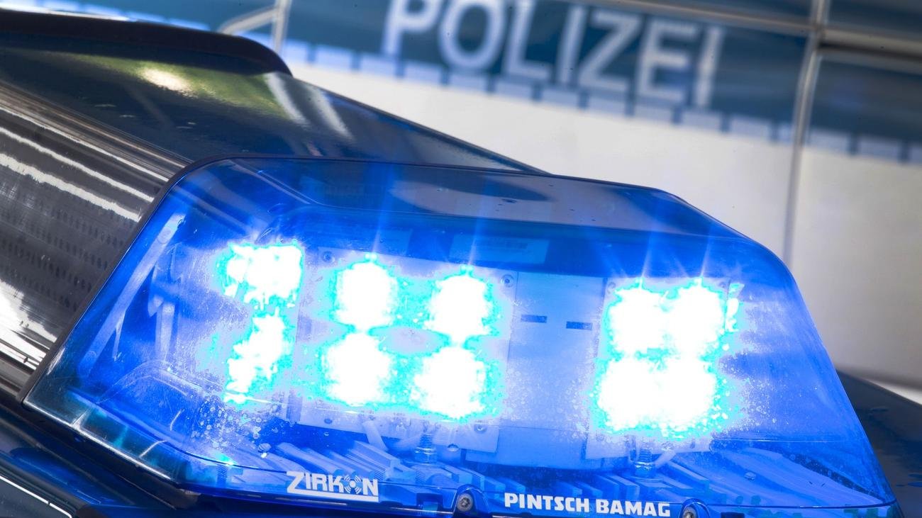Bergisch Gladbach: Mann bei Durchsuchung angeschossen