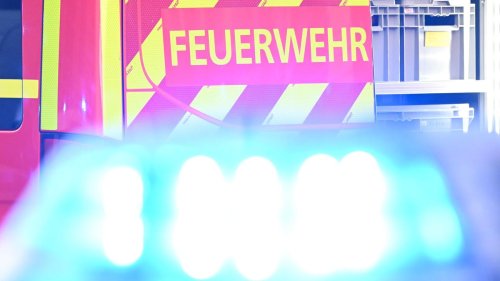 Kreis Karlsruhe: Brand in Mehrfamilienhaus - 100.000 Euro Schaden