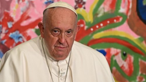 Vatikan: Papst Franziskus kurzzeitig für medizinische Checks im Krankenhaus