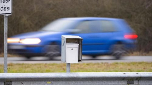Verkehr: "Toter Briefkasten" an der Autobahn 20 verwirrt Autofahrer