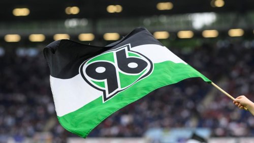 2. Fußball-Bundesliga: Hannover 96 mit Sondertrikot gegen Rassismus