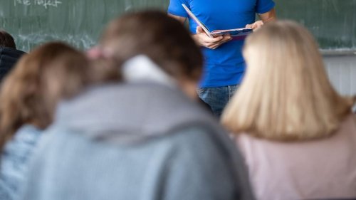 Schulen: Pensionäre und Quereinsteiger: SPD-Pläne gegen Lehrermangel